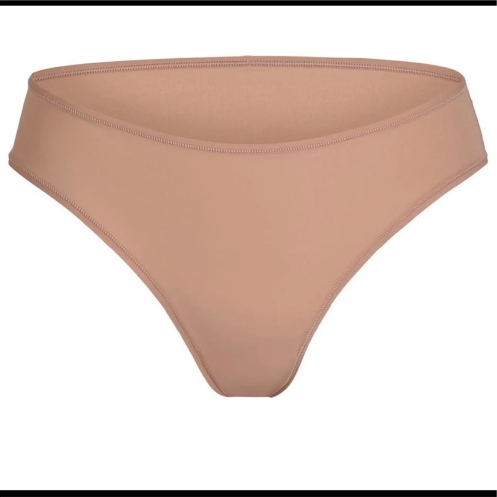 NWT Skims Fits Everybody Cheeky Brief SIENNA